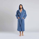 vyriškas chalatas su gobtuvu