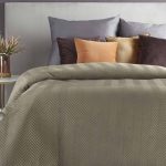 Lovatiesė Sofia bronza kurima